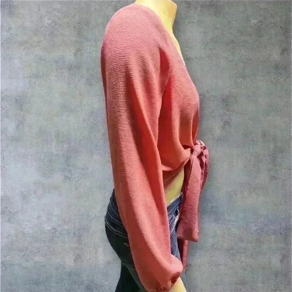 NWT Fashion nova trendy women’s long sleeve tie front crop top size L - Picture 6 of 7